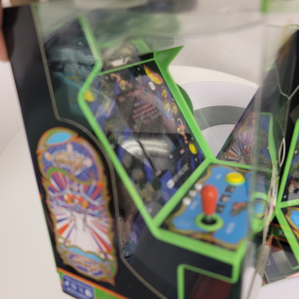 Arcade Micro Player Pro - Green Retro Arcade - Picture 6 of 7